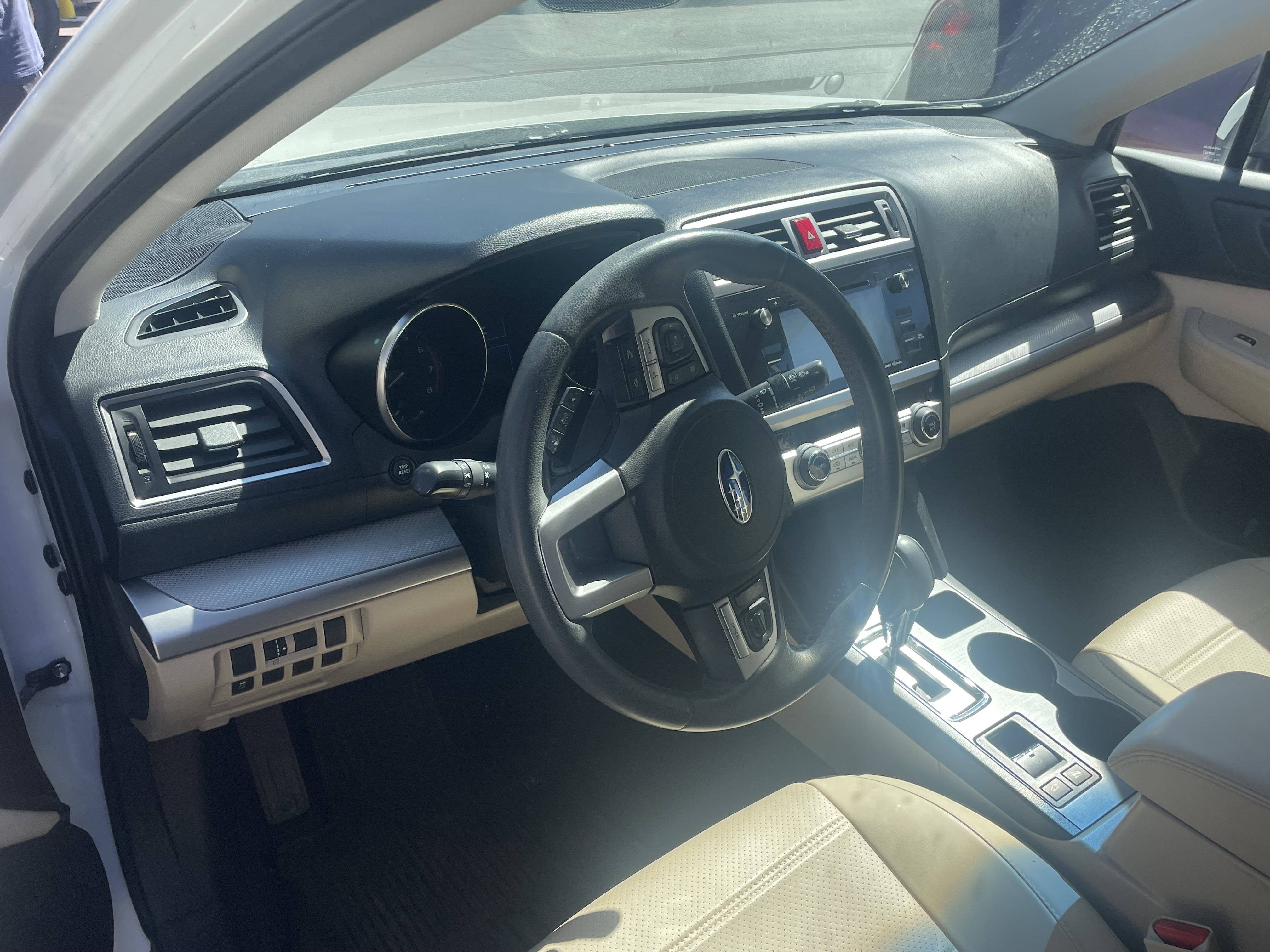 Used 2017 Subaru Outback 2.5i Premium AWD/4WD image 8