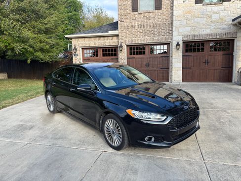 Used 2014 Ford Fusion Titanium image 1
