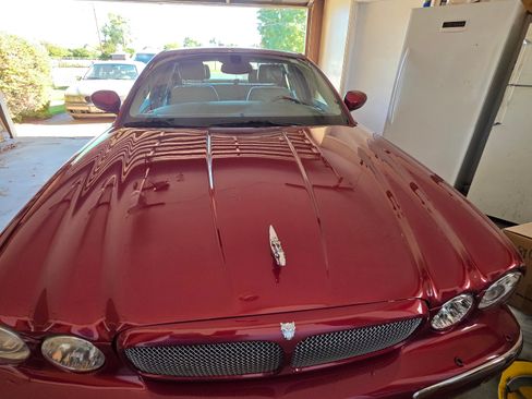 Used 2005 Jaguar XJ8 image 1