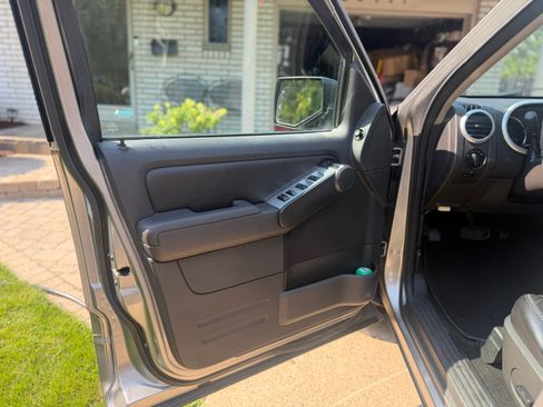 Used 2008 Mercury Mountaineer Premier AWD/4WD image 16