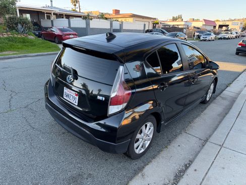 Used 2017 Toyota Prius C Four image 1