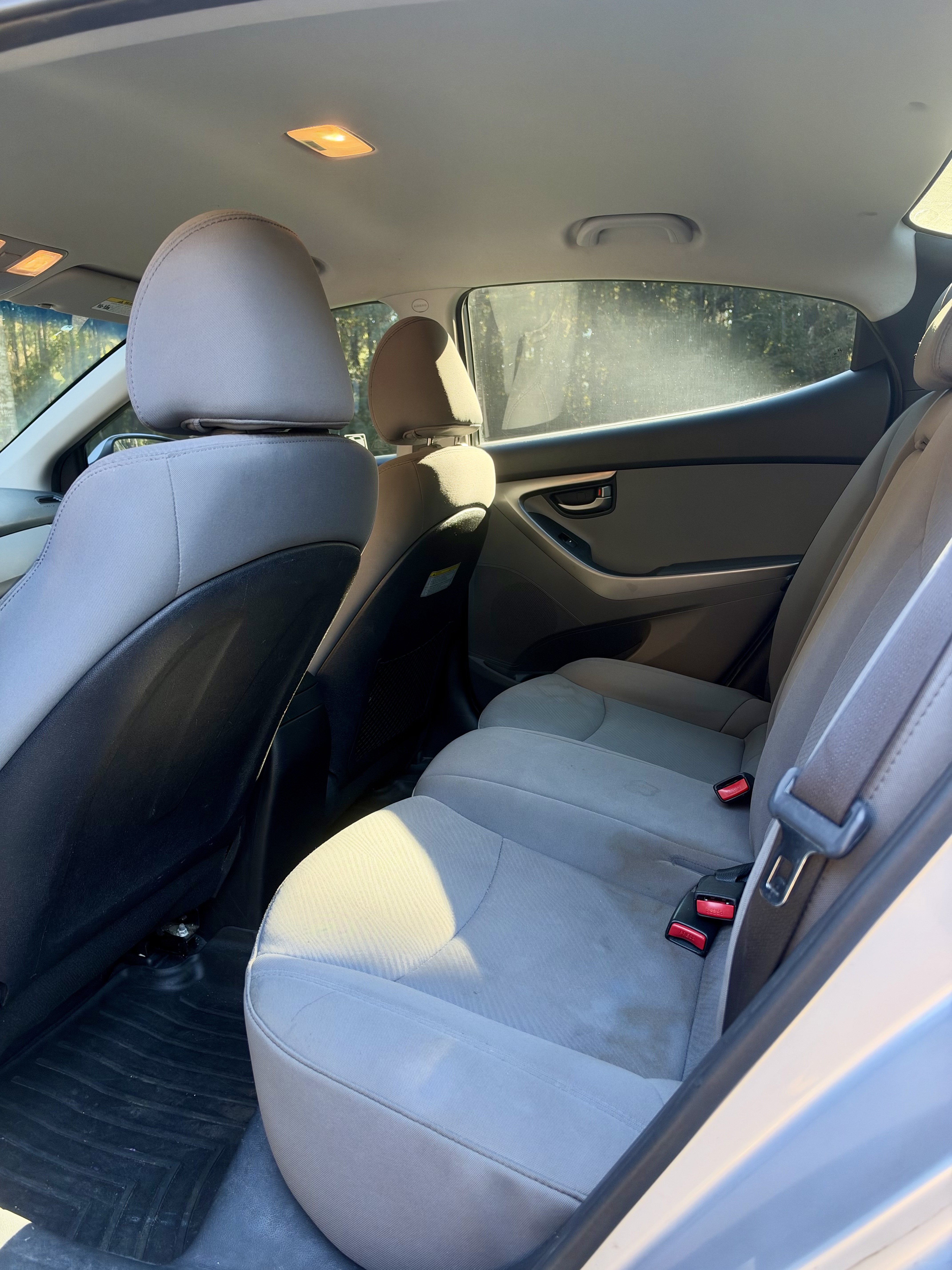 Used 2013 Hyundai Elantra GLS FWD image 11