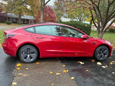 Used 2022 Tesla Model 3 image 5