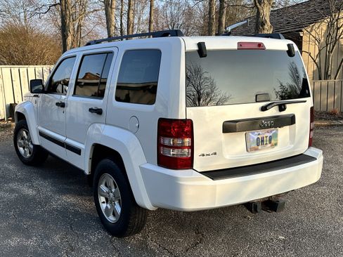 Used 2012 Jeep Liberty Sport w/ Popular Equipment Group AWD/4WD image 6