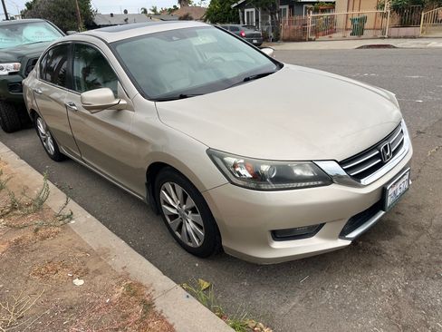 Used 2014 Honda Accord EX-L image 2
