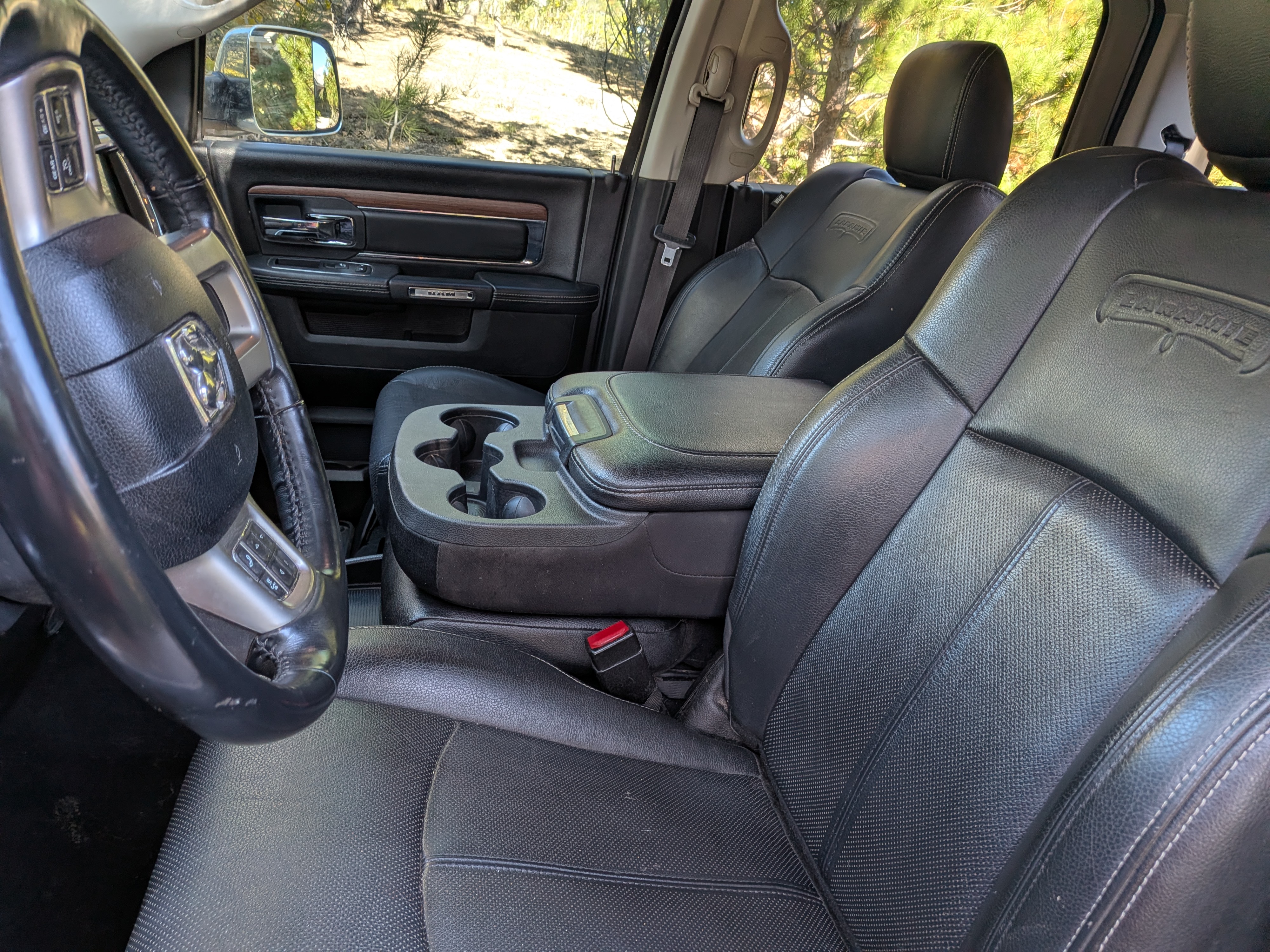 Used 2018 RAM 1500 Laramie AWD/4WD image 6