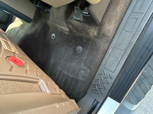 Used 2010 Ford F150 XL image 15