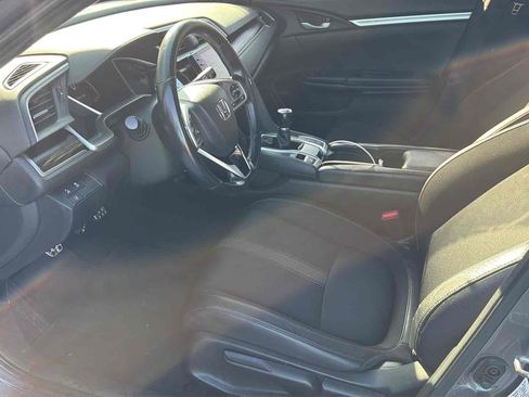 Used 2020 Honda Civic Sport image 10