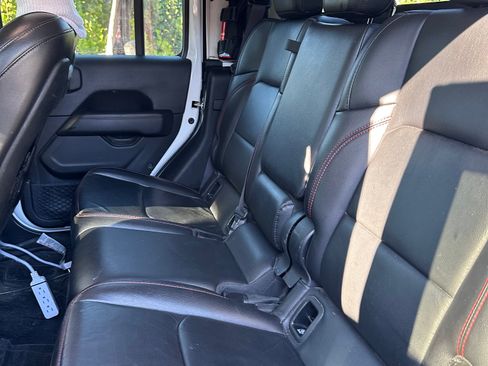 Used 2021 Jeep Gladiator Rubicon image 8