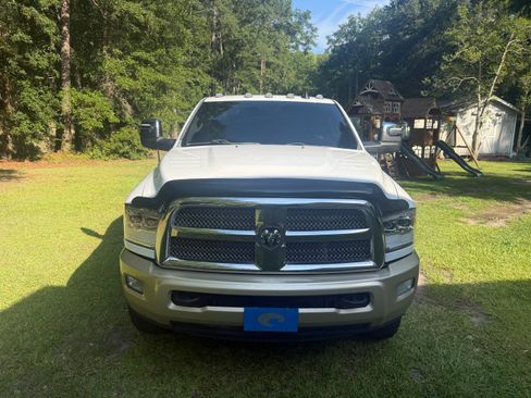 Used 2014 RAM 2500 Longhorn AWD/4WD image 2