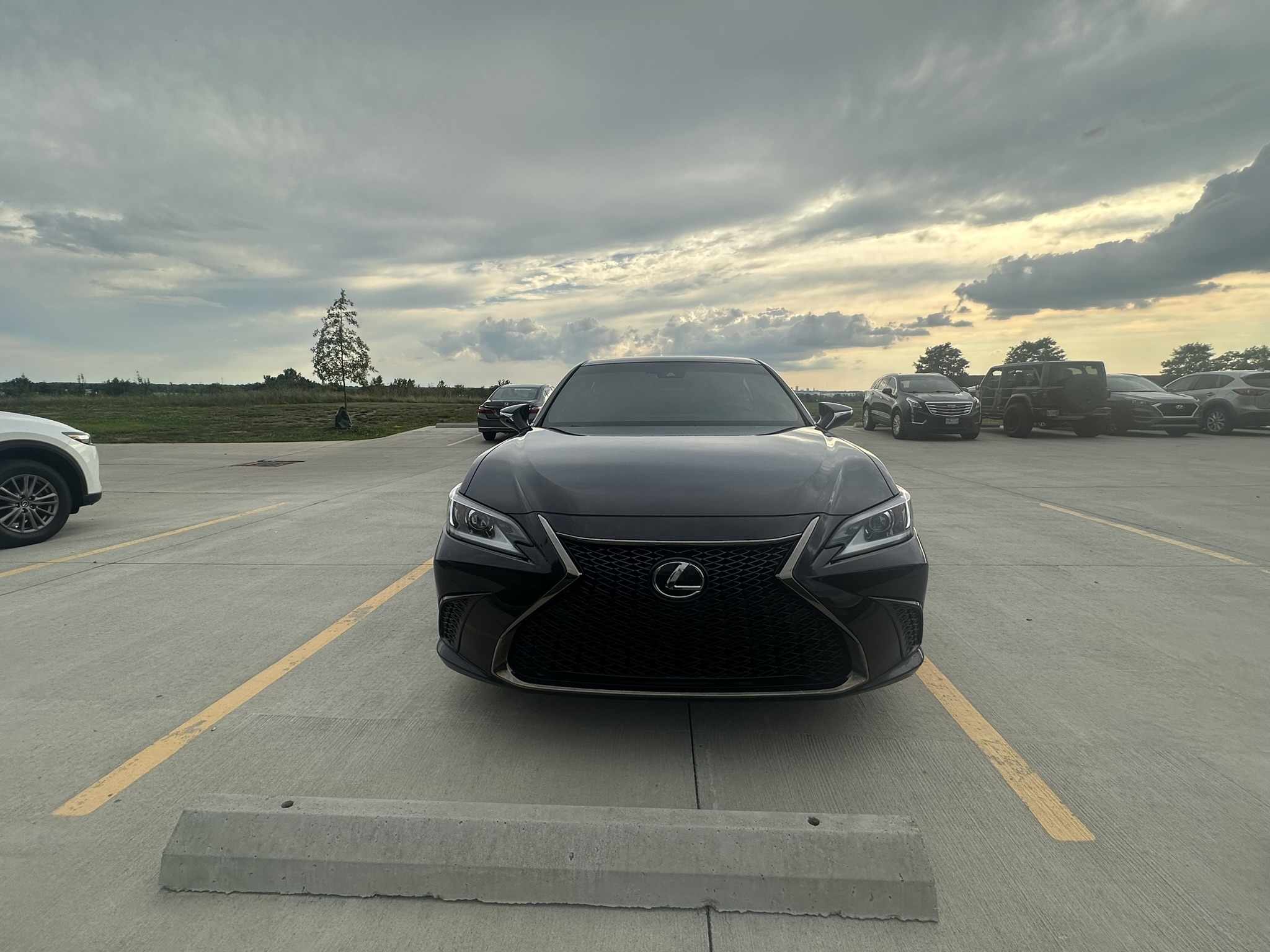 Used 2021 Lexus ES 350 F Sport w/ Accessory Package 2 FWD image 9