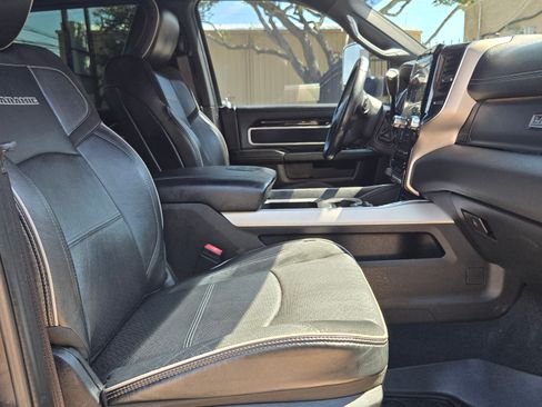 Used 2019 RAM 3500 Laramie image 22