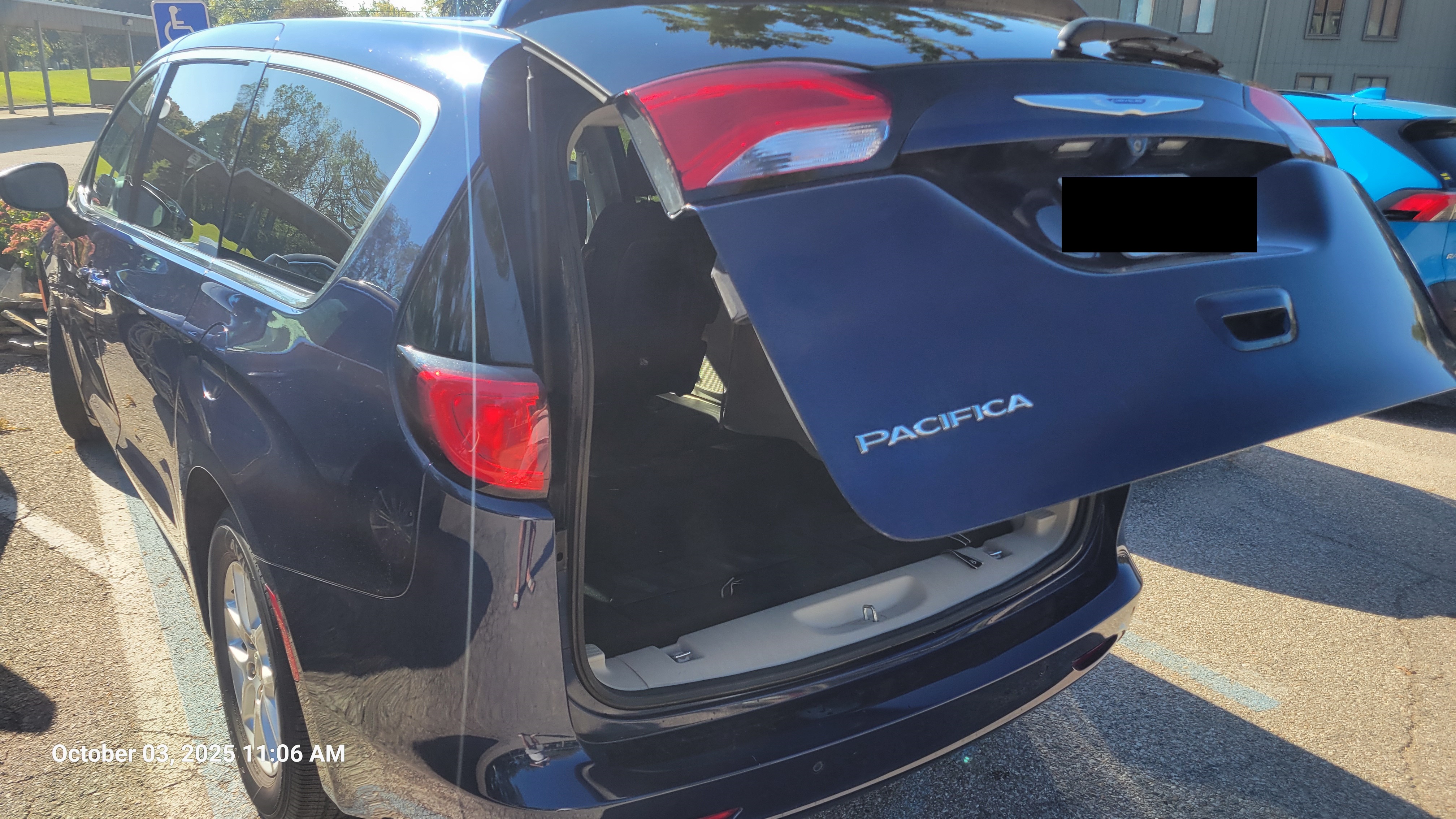 Used 2018 Chrysler Pacifica Touring w/ Security Group FWD image 29