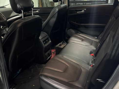 Used 2017 Ford Edge Titanium w/ Equipment Group 301A image 6