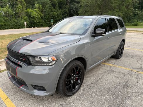 Used 2019 Dodge Durango R/T w/ Technology Group AWD/4WD image 4