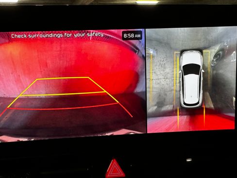 Used 2024 Kia Sportage SX image 12