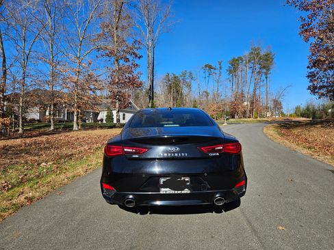Used 2018 INFINITI Q60 3.0t Sport w/ Sensory Package 3.0T Sport image 4