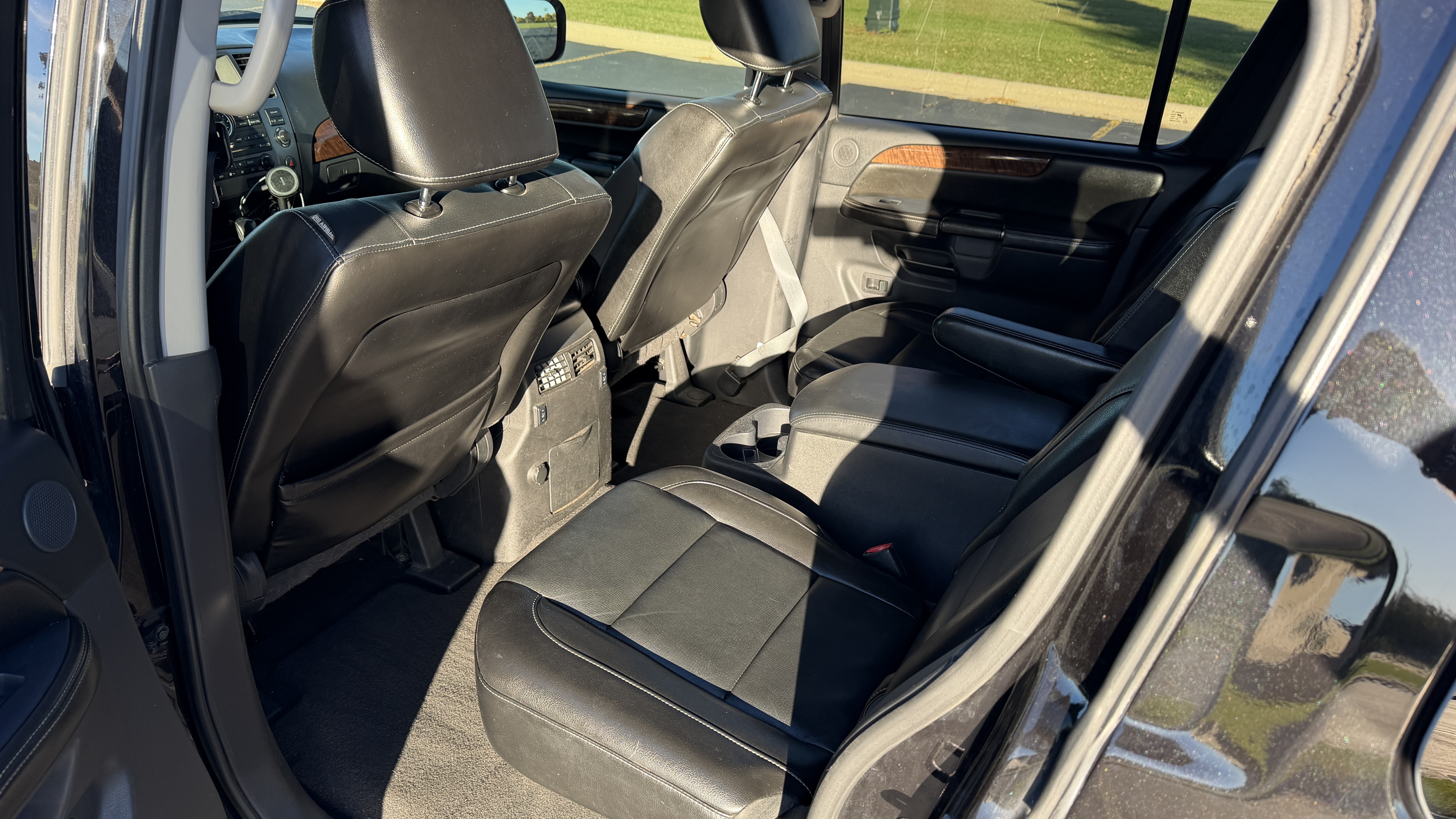 Used 2012 Nissan Armada Platinum AWD/4WD image 13
