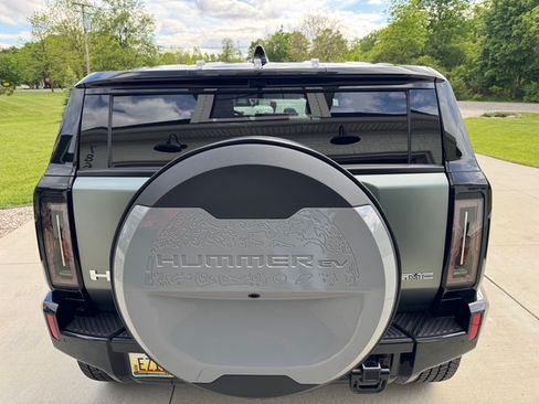 Used 2024 GMC Hummer EV 3X w/ LPO, Illumination Package image 14