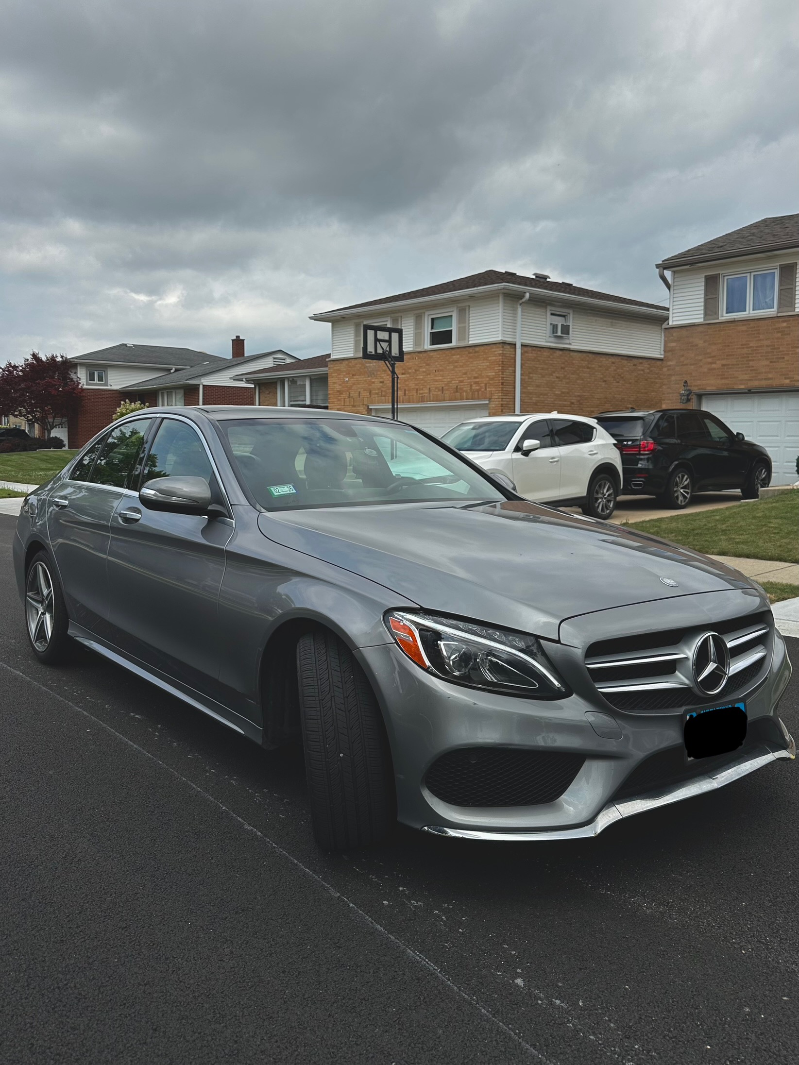 Used 2015 Mercedes-Benz C 300 4MATIC Sedan image 4
