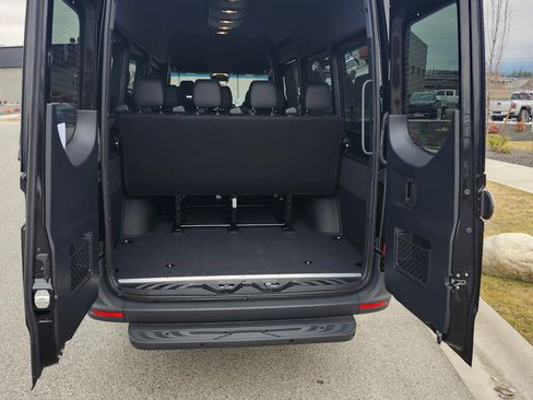 Used 2026 Mercedes-Benz Sprinter 2500 image 16