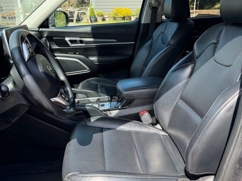 Used 2020 Kia Telluride LX AWD/4WD image 16