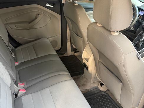 Used 2013 Ford Escape SE FWD image 15