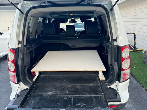 Used 2011 Land Rover LR4 HSE image 29