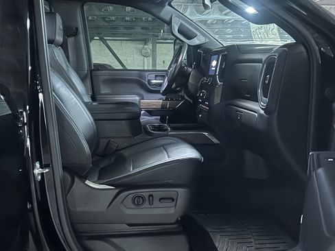 Used 2022 Chevrolet Silverado 2500 High Country image 11