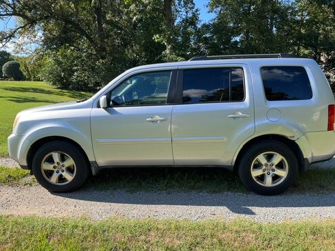 Used 2011 Honda Pilot EX-L image 10