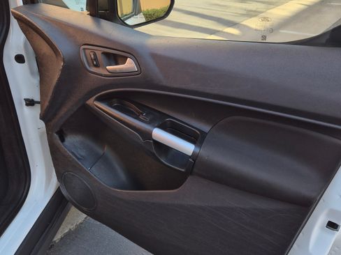 Used 2016 Ford Transit Connect XLT image 26