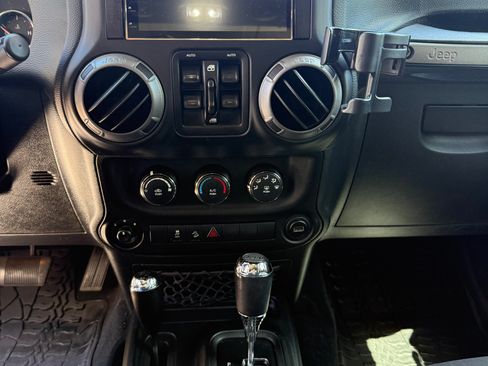 Used 2017 Jeep Wrangler Unlimited Sport w/ Quick Order Package 24S image 11