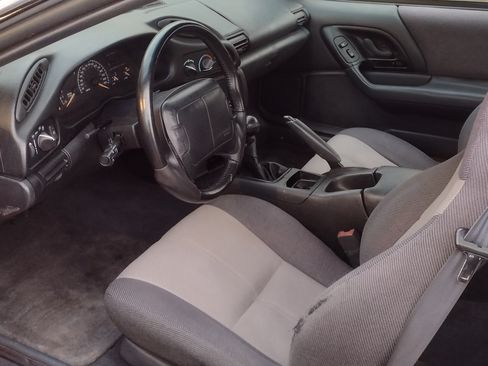 Used 1994 Chevrolet Camaro Z28 image 6