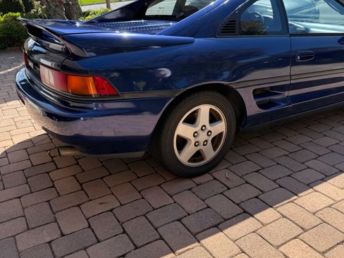 Used 1993 Toyota MR2 image 4