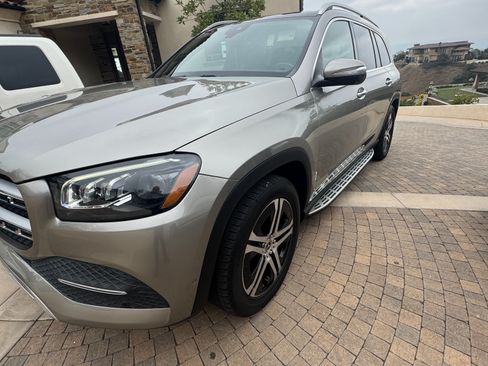 Used 2020 Mercedes-Benz GLS 450 4MATIC image 4