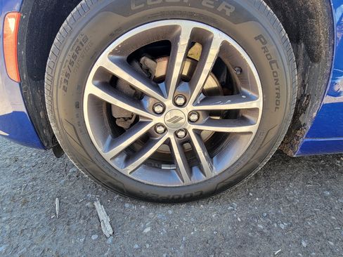 Used 2018 Dodge Charger GT image 5