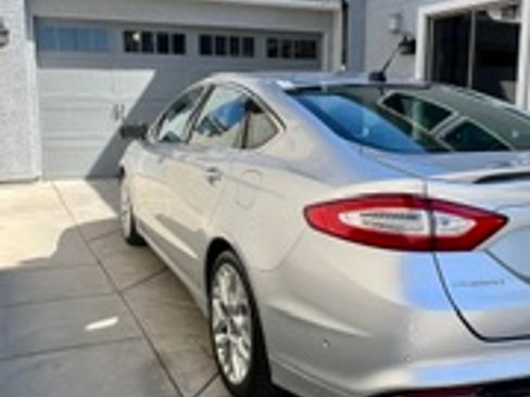 Used 2013 Ford Fusion Titanium w/ Titanium Driver Assist Pkg AWD/4WD image 4