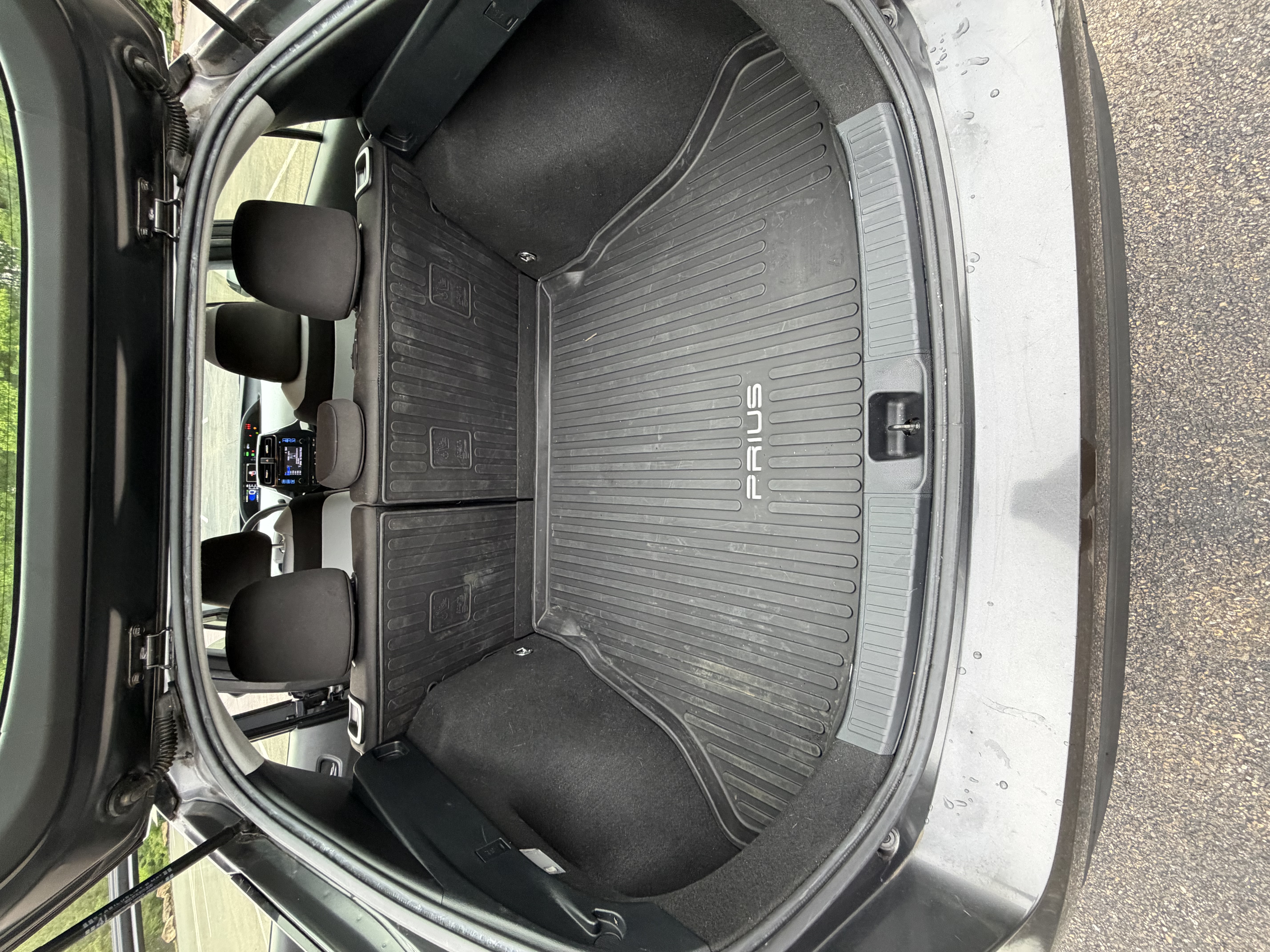 Used 2019 Toyota Prius L Eco FWD image 14