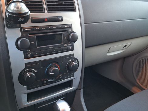 Used 2006 Dodge Charger SXT image 9