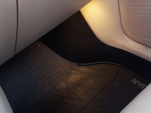 Used 2012 Volkswagen Tiguan SEL image 8