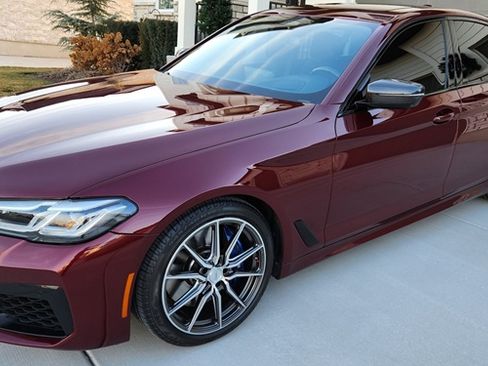 Used 2022 BMW M550i xDrive w/ Dynamic Handling Package image 18