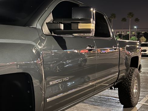 Used 2019 Chevrolet Silverado 2500 LTZ w/ Duramax Plus Package image 15