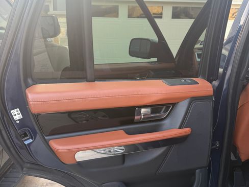 Used 2013 Land Rover Range Rover Sport HSE LUX AWD/4WD image 8