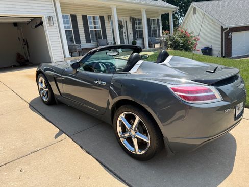 Used 2008 Saturn Sky w/ Premium Trim Package RWD image 1