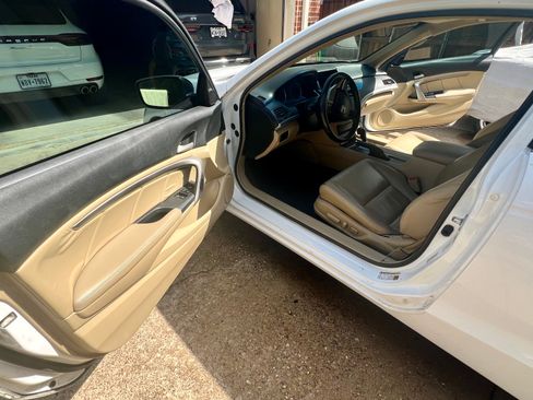 Used 2009 Honda Accord EX-L image 9