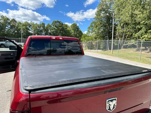 Used 2015 RAM 2500 Big Horn image 23