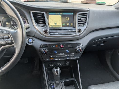 Used 2016 Hyundai Tucson Limited w/ Option Group 03 image 16