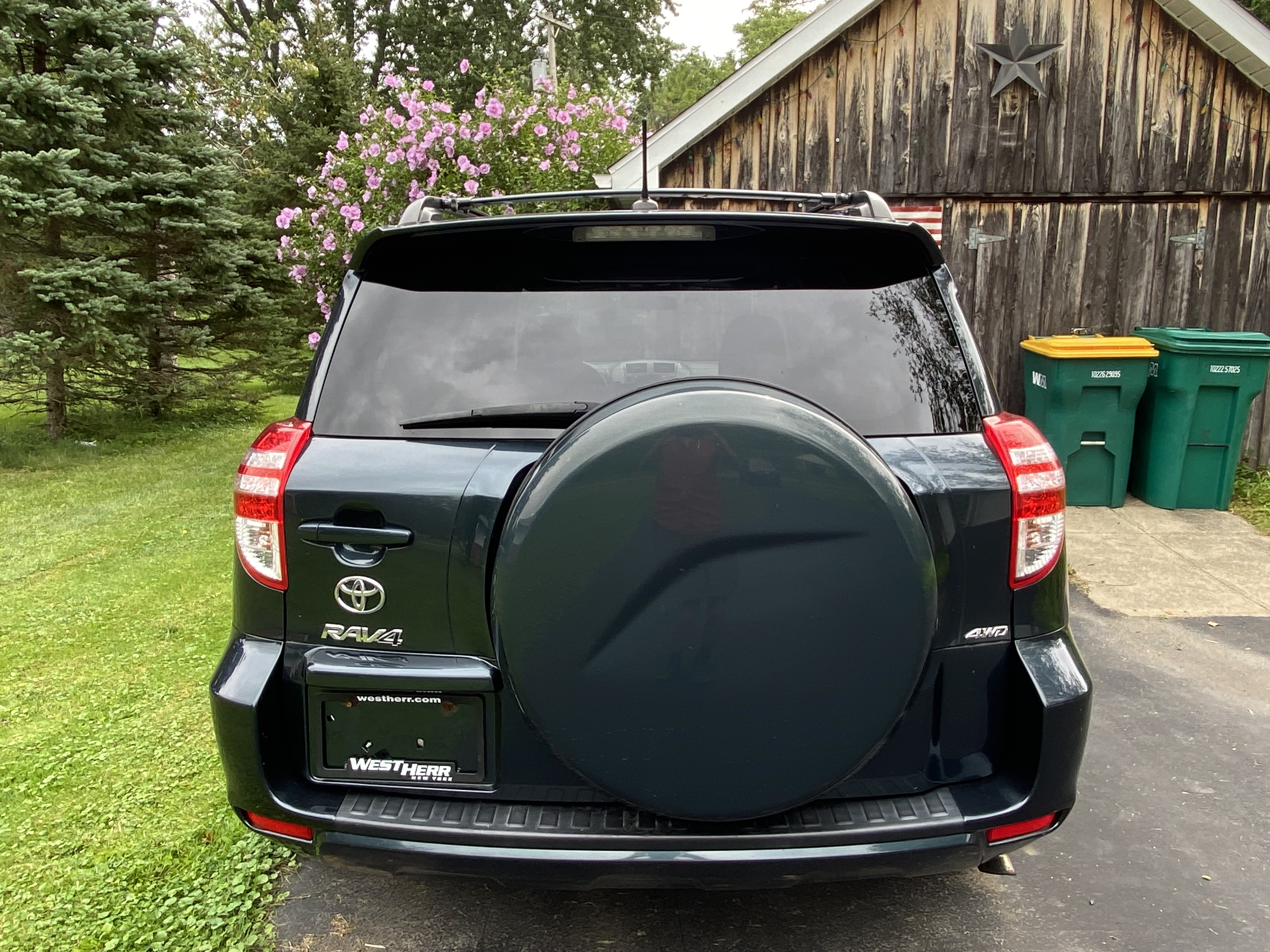 Used 2011 Toyota RAV4 Sport w/ Sport Extra Value Pkg AWD/4WD image 2