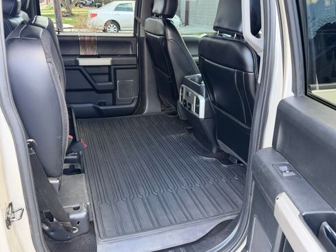 Used 2018 Ford F150 Lariat w/ Equipment Group 501A Mid AWD/4WD image 12