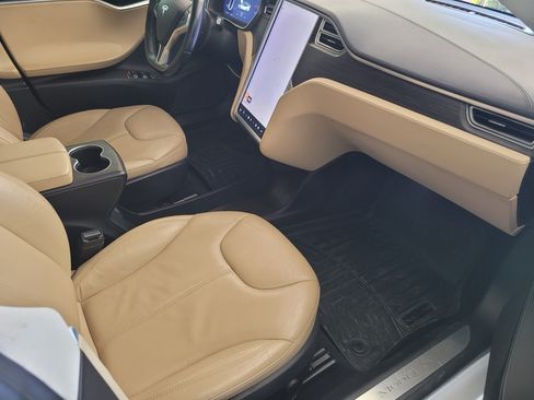 Used 2015 Tesla Model S 85D image 12